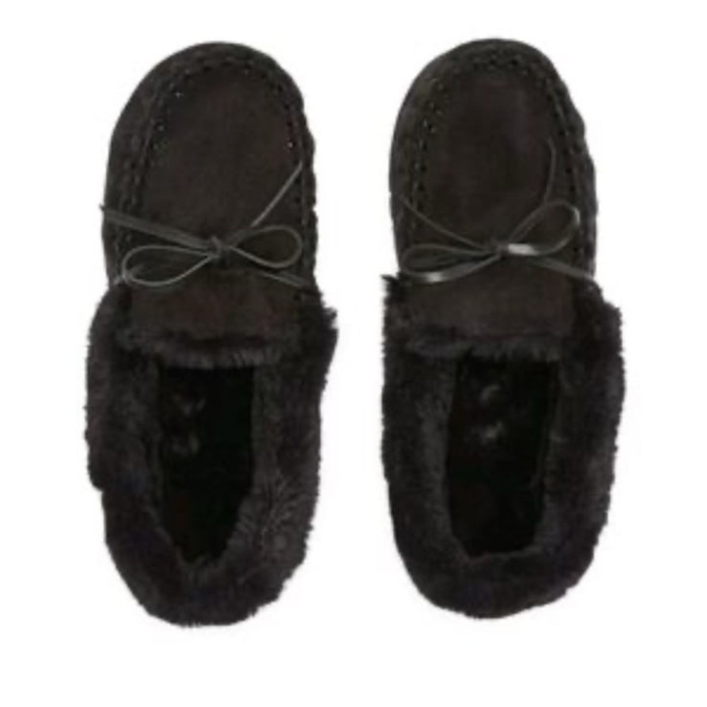 New St. John's Bay Traditional Brown Moccasin Size 5/6 S Faux Fur Slippers
Black